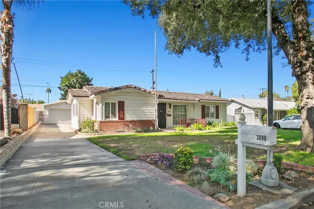 3890 Rockingham Place, Riverside
