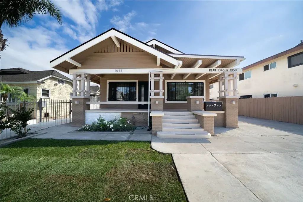 1044 Cedar, Long Beach