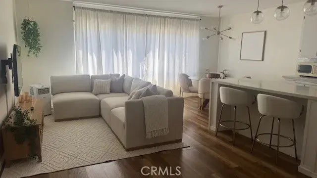 250 Linden 204, Signal Hill