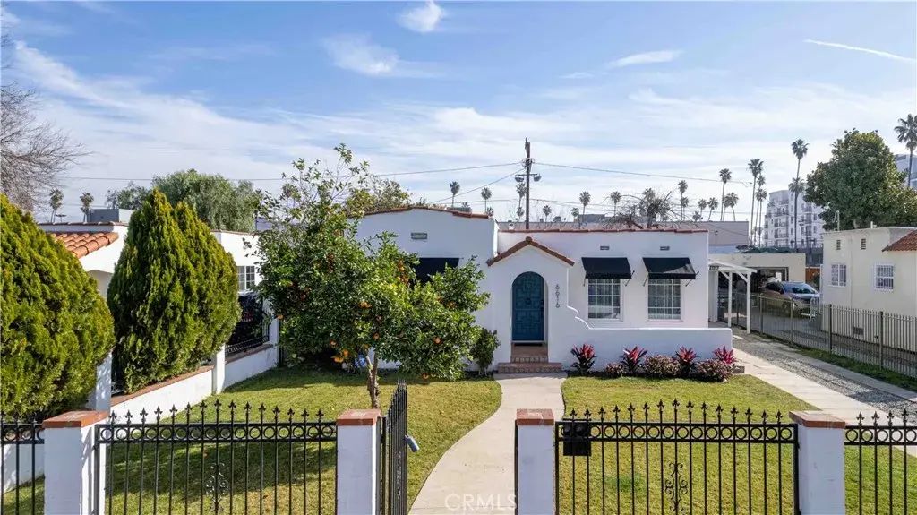 6616 Vesper, Van Nuys
