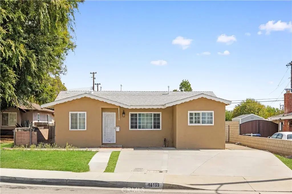 10199 Camulos Avenue, Montclair