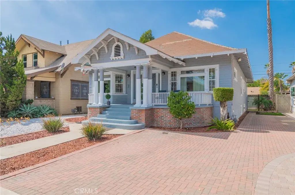 2801 Brighton Avenue, Los Angeles