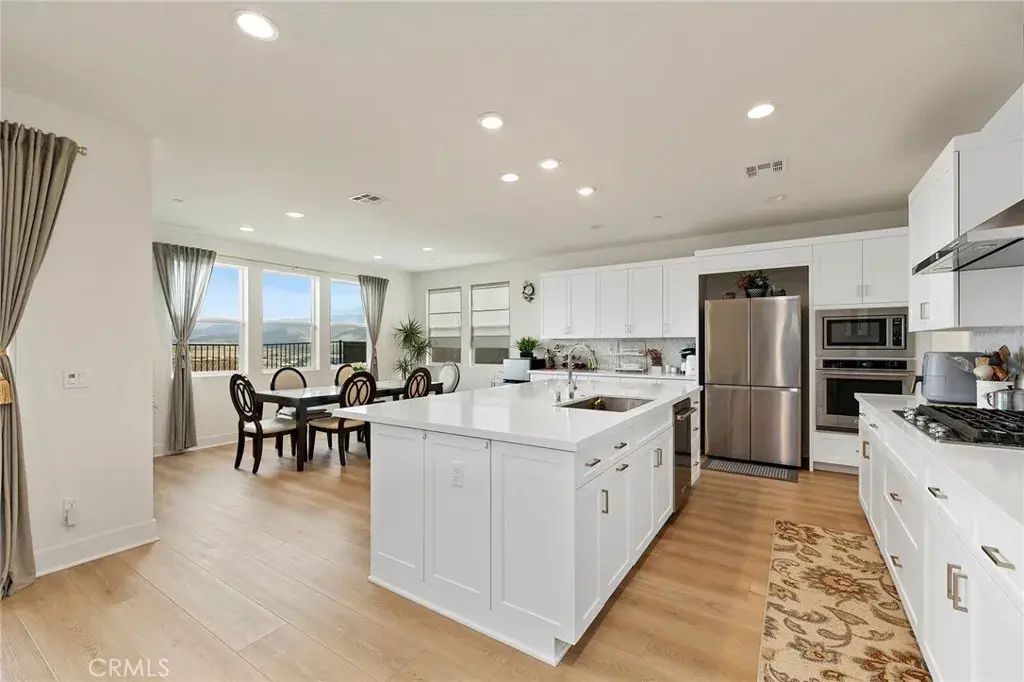 1577 Calle Mayfair, Chula Vista