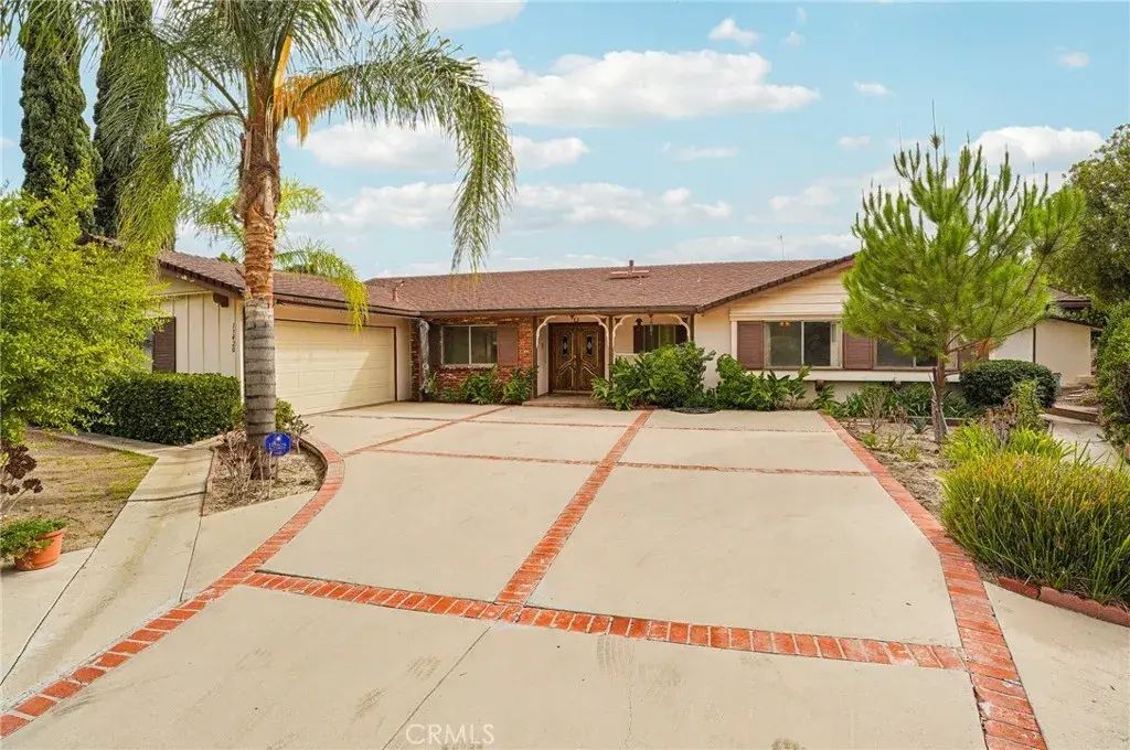 17420 Flanders, Granada Hills