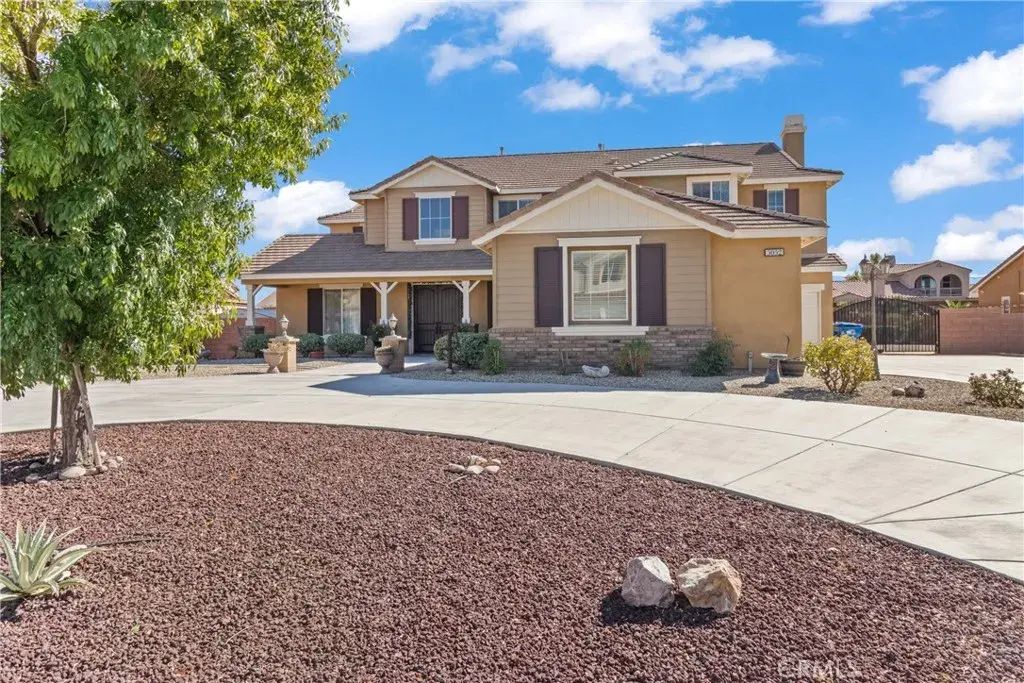 3052 Camino Hermanos, Lancaster