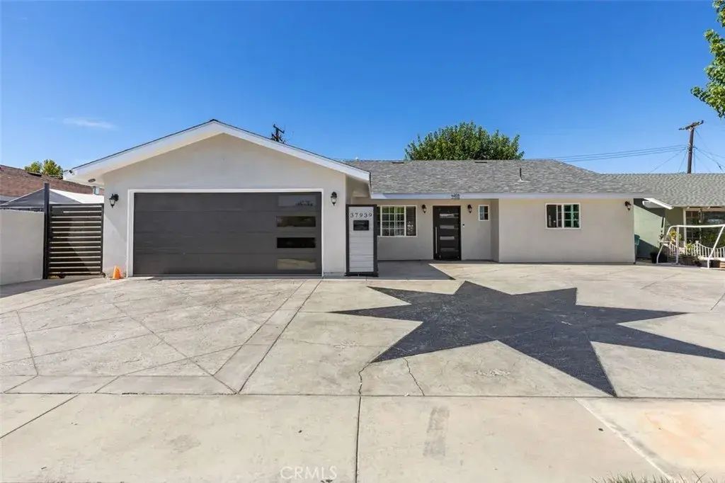 37939 27th East, Palmdale