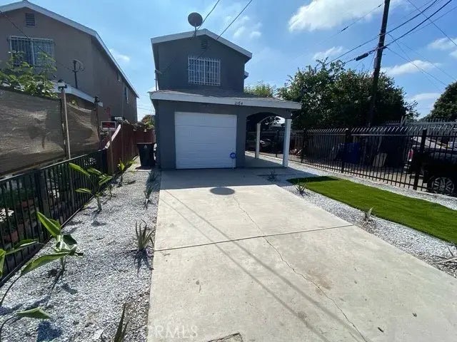 2164 E 103rd St, Los Angeles