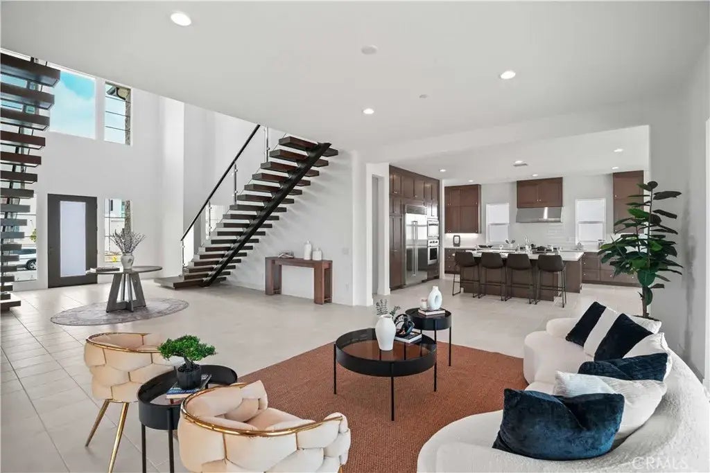 20580 Edgewood Court, Chatsworth