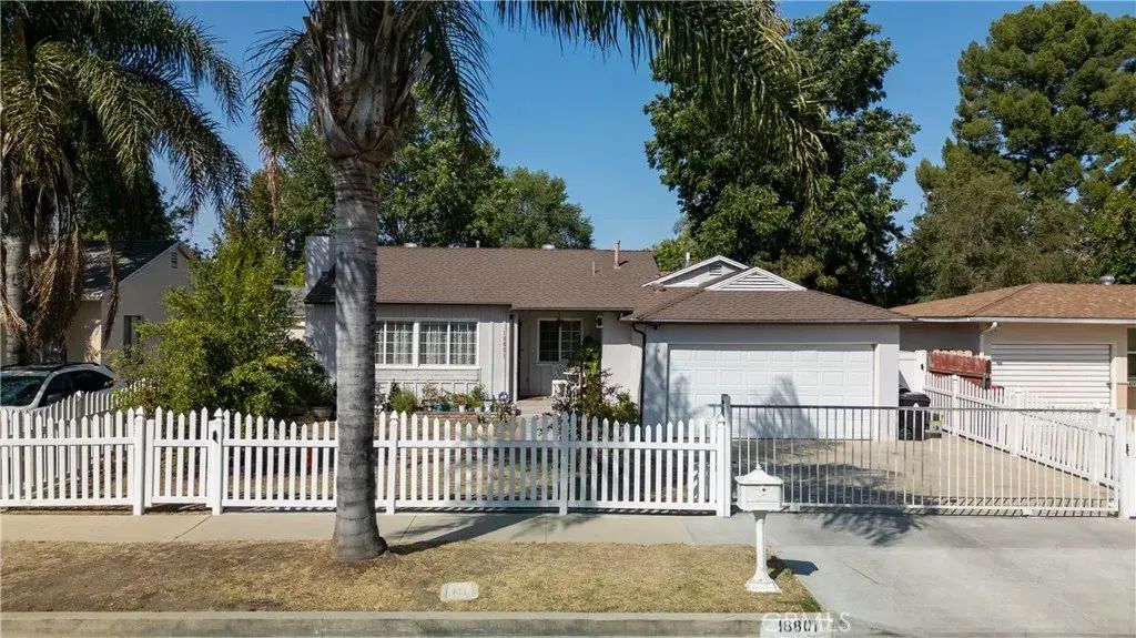 18801 Wyandotte, Reseda Ranch
