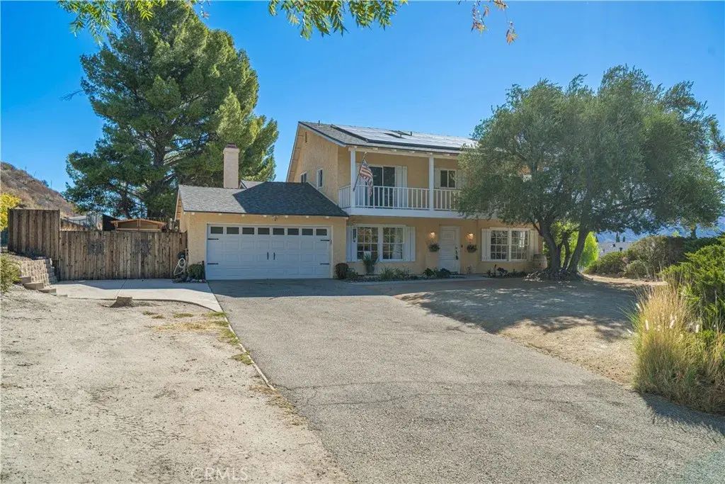 28816 Kenroy Avenue, Canyon Country