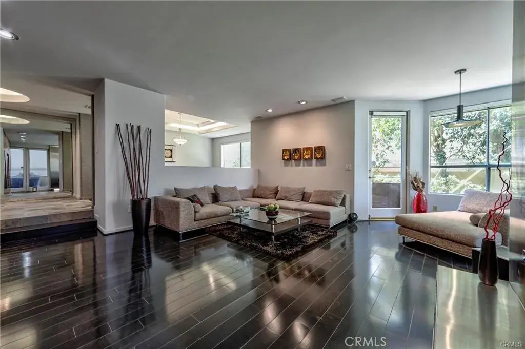 12841 Bloomfield 103, Studio City