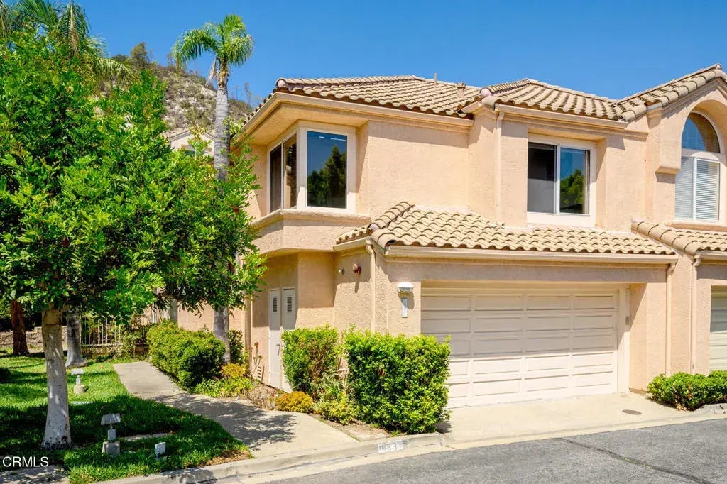 1883 Caminito Del Cielo, Glendale