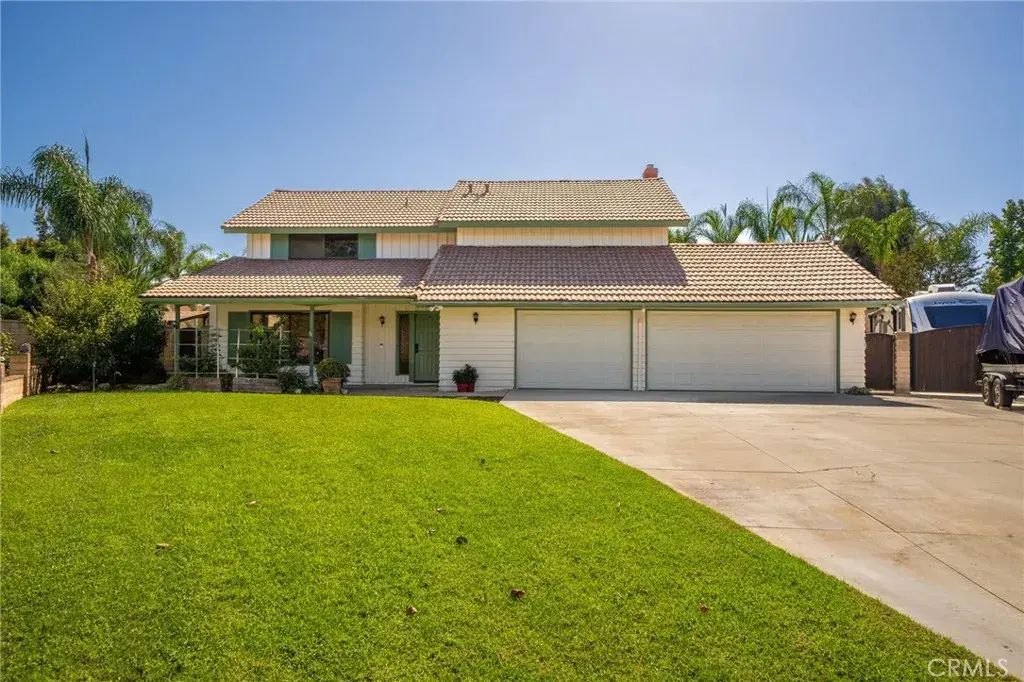 2330 Peppertree Lane, Riverside