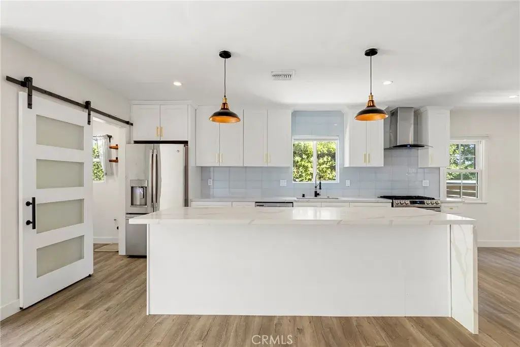 5619 Bellingham Ave, Valley Village