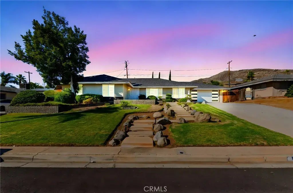 25228 Jaclyn, Moreno Valley