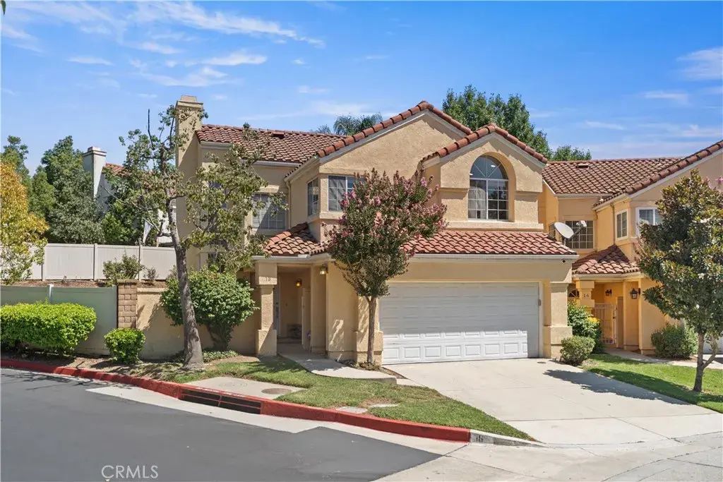 18 Calle Del Rodeo, Phillips Ranch