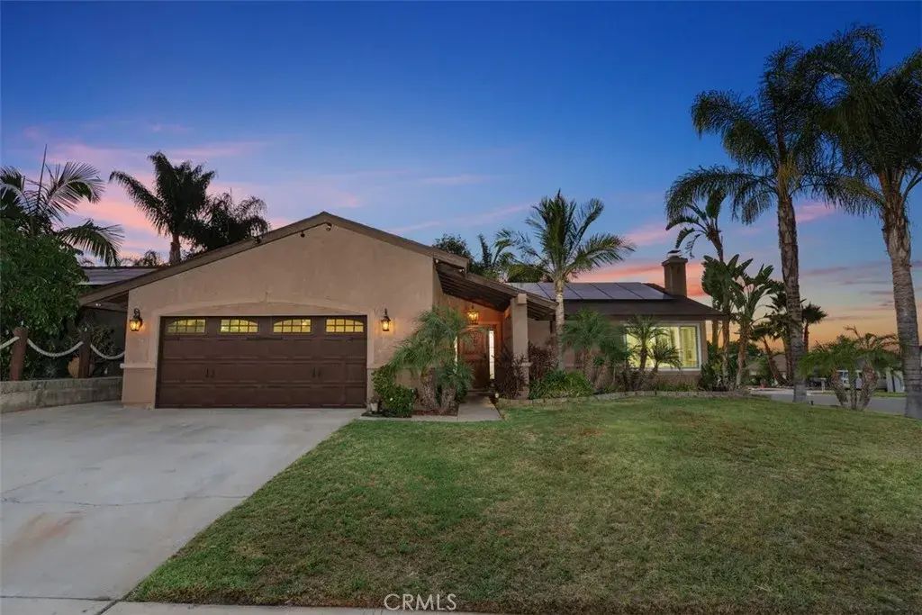 1644 Taylor, Corona