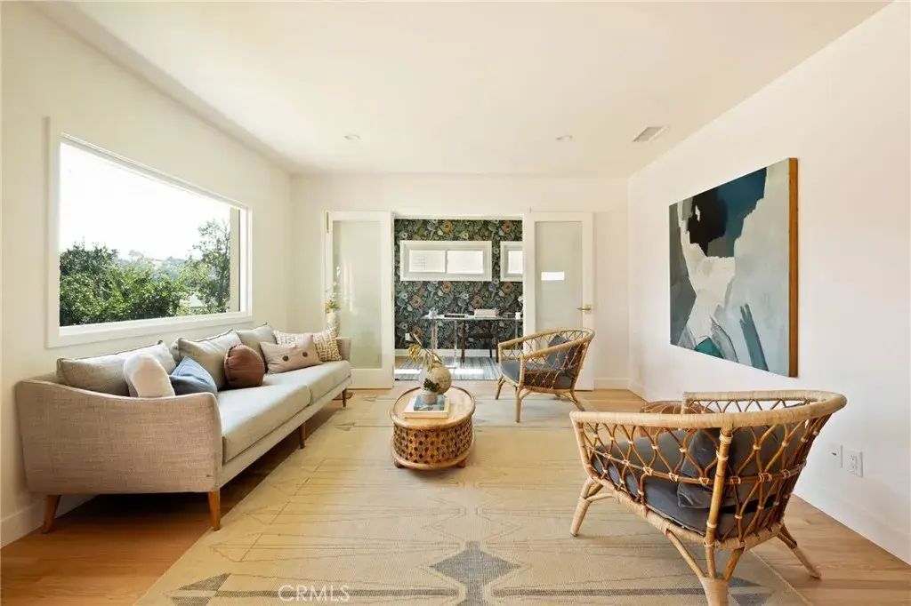 5241 Sumner Avenue, Los Angeles
