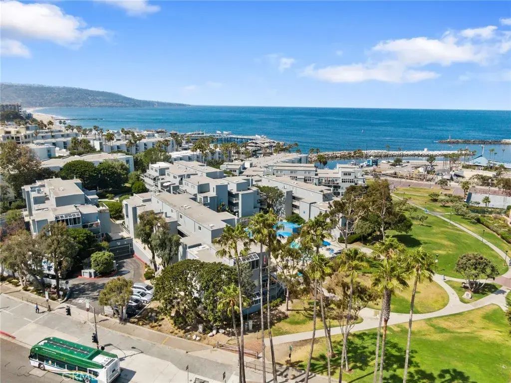250 The Village 210, Redondo Beach