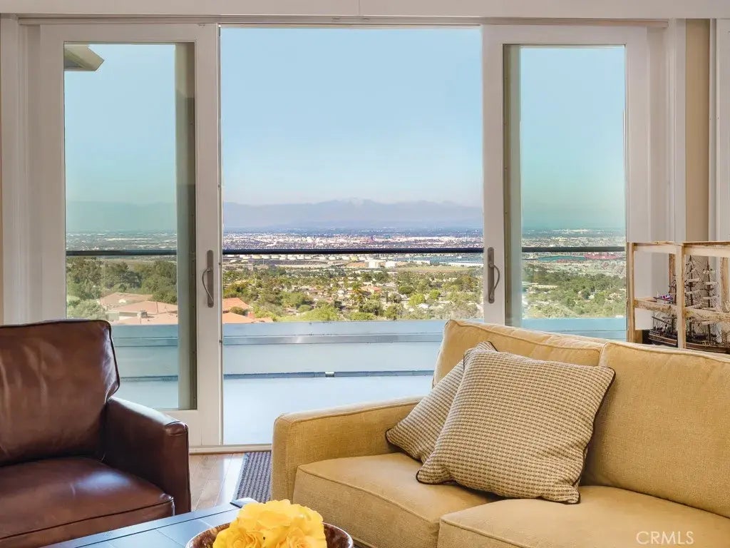 43 Avenida Corona, Rancho Palos Verdes