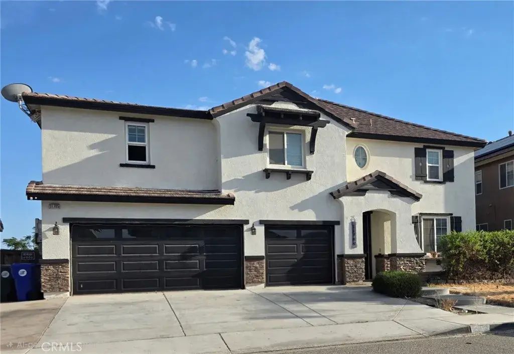 11785 Forest Park Ln, Victorville