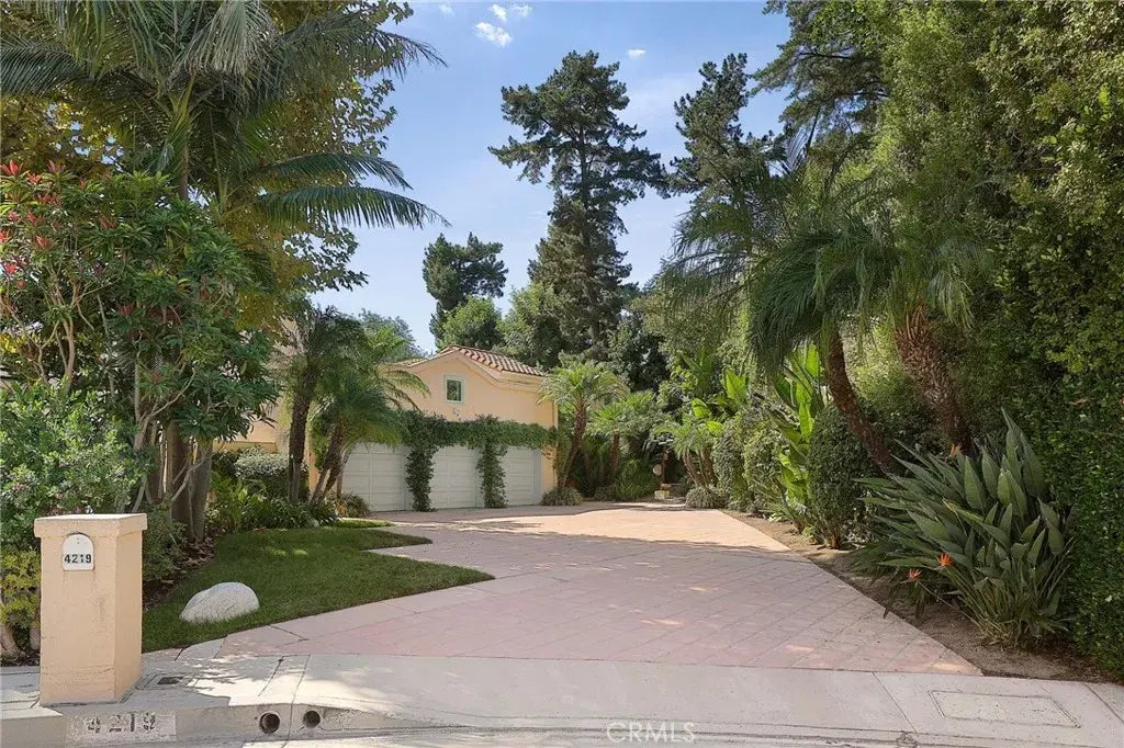 4219 Tarzana Estates Drive, Tarzana