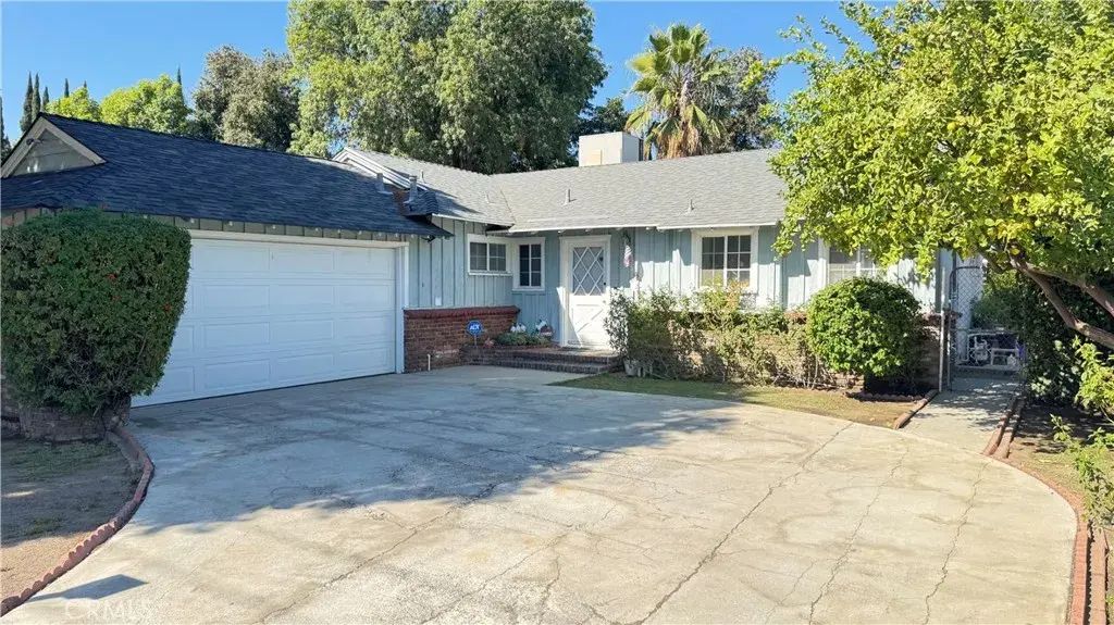 15815 Bassett Street, Lake Balboa