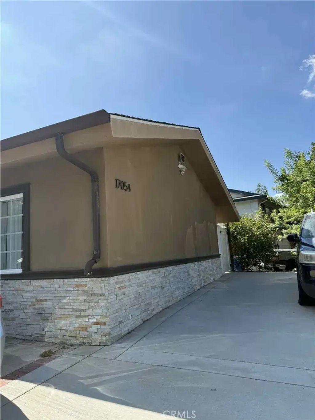 17054 Westbury Drive, Los Angeles
