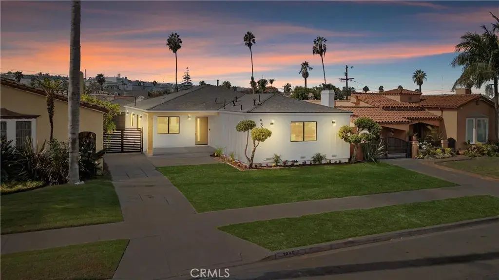 3945 S Norton Avenue, Los Angeles
