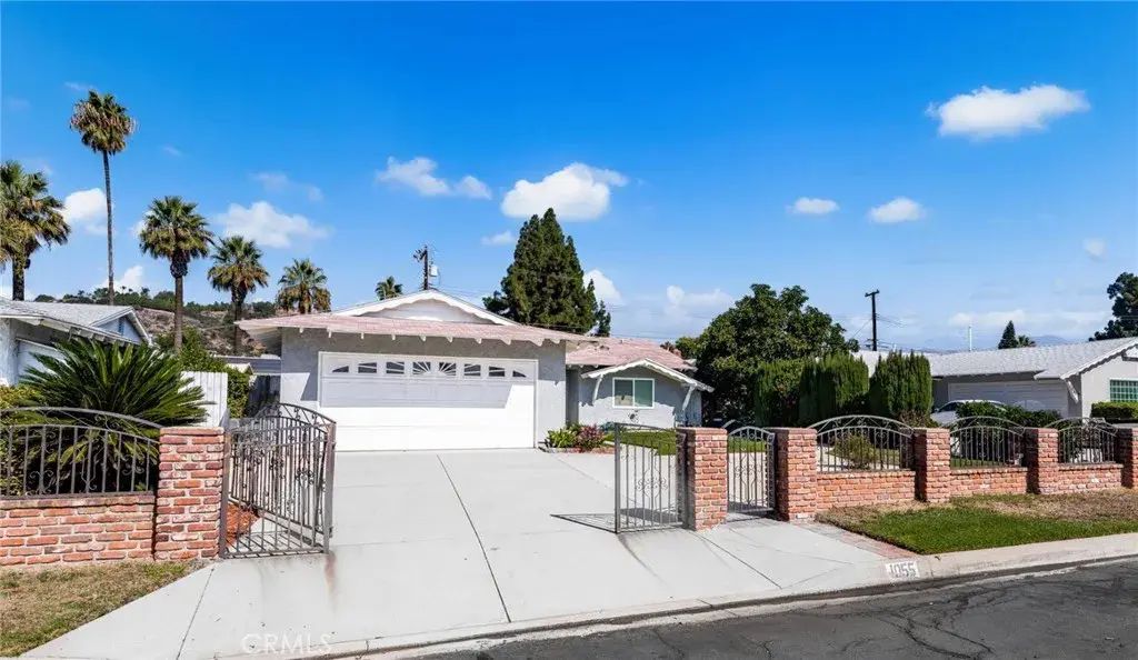 1055 Essex Street, Glendora