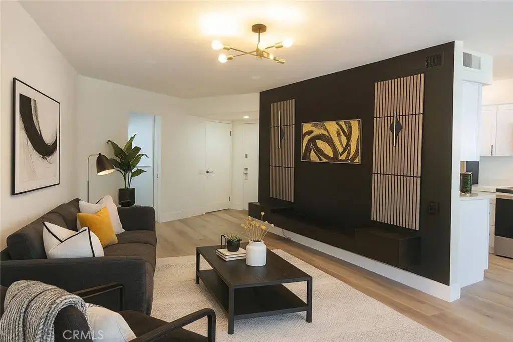 8490 Fountain 306, West Hollywood