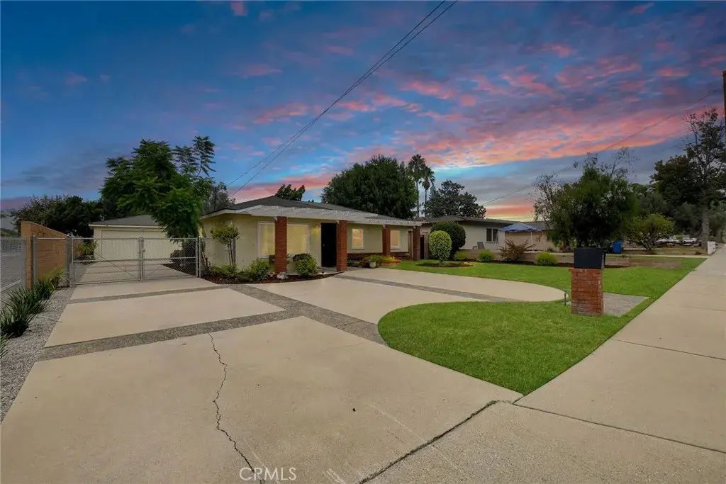 811 E Juanita, Glendora