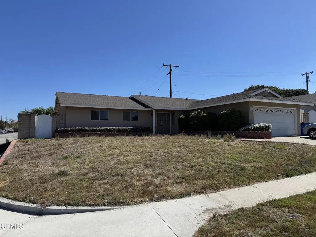 952 Moffat Circle, Simi Valley