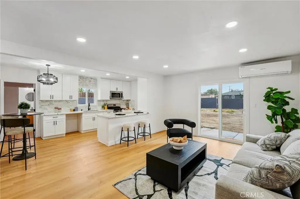 9059 Beech Avenue, Fontana