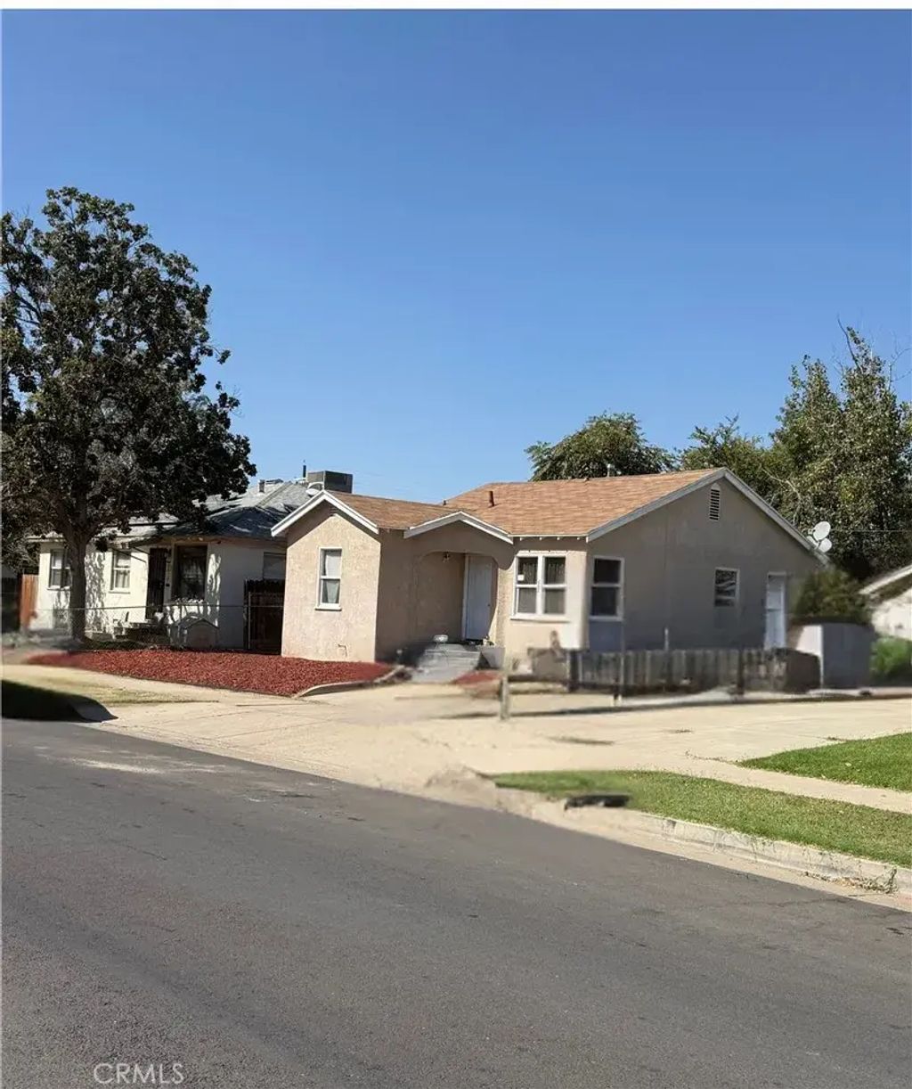 614 Woodrow, Bakersfield