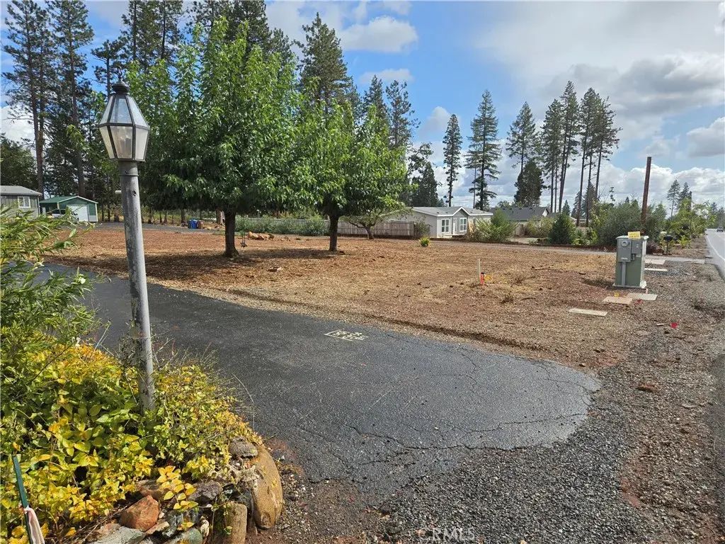 5930 Sawmill, Paradise