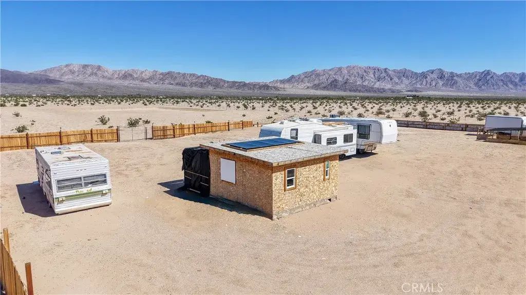Shannon Rd, 29 Palms