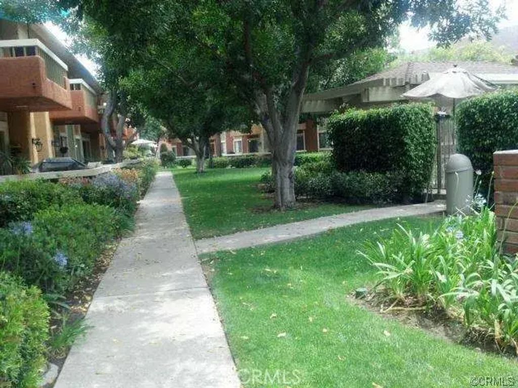 16040 Leffingwell Road 76, Whittier
