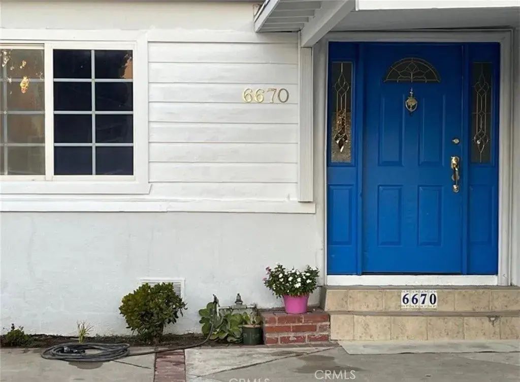 6670 Aura, Reseda
