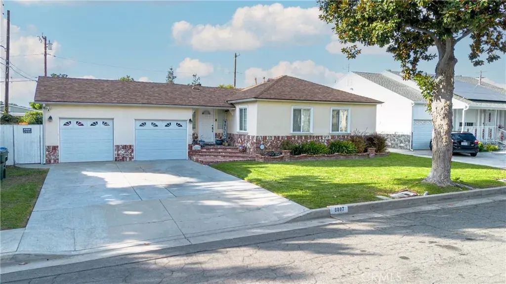 8807 Jacmar, Whittier