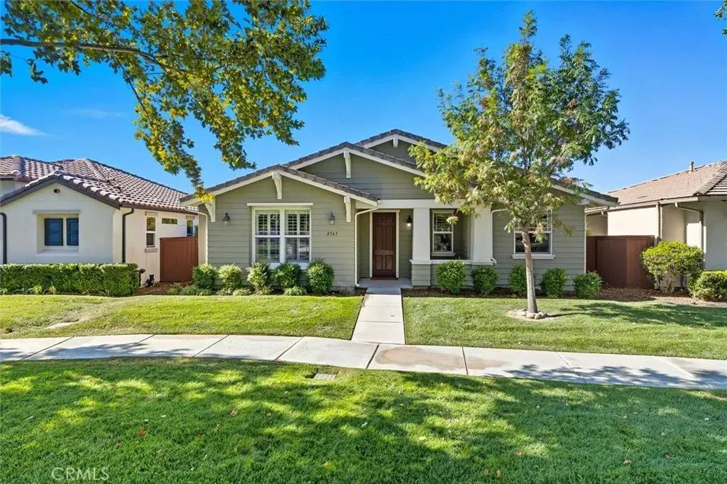 2563 Pasadena, Paso Robles