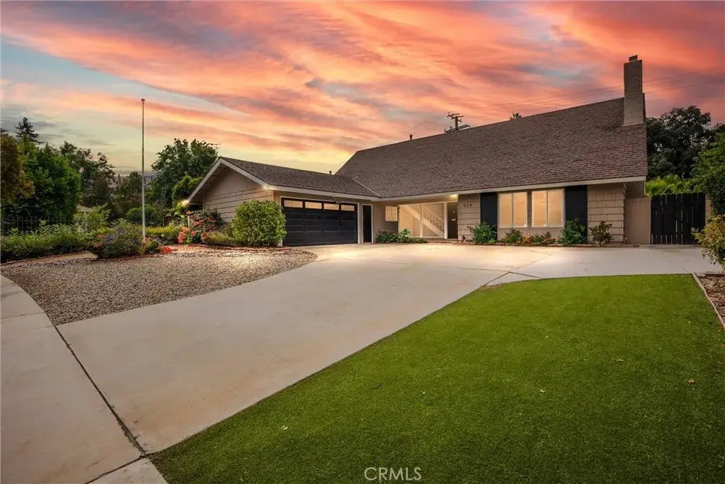 826 La Paloma, Redlands