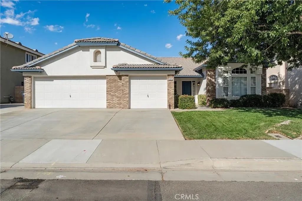 4221 Cocina, Palmdale
