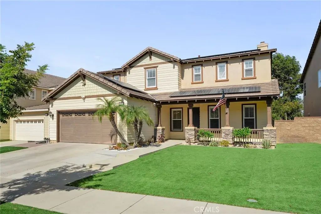11068 Sweetgum, Corona
