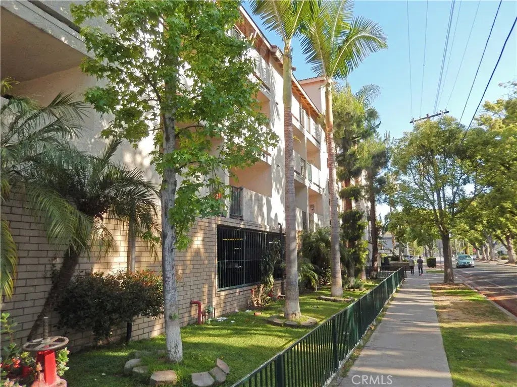 1327 N Ross, Santa Ana