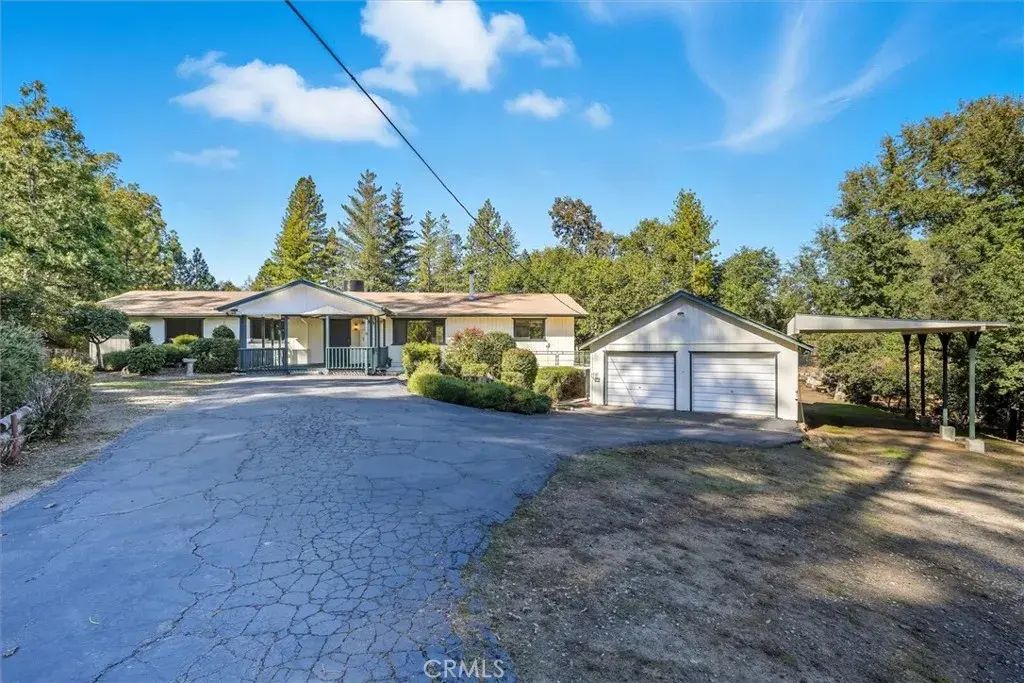 38040 Wortham, Oakhurst