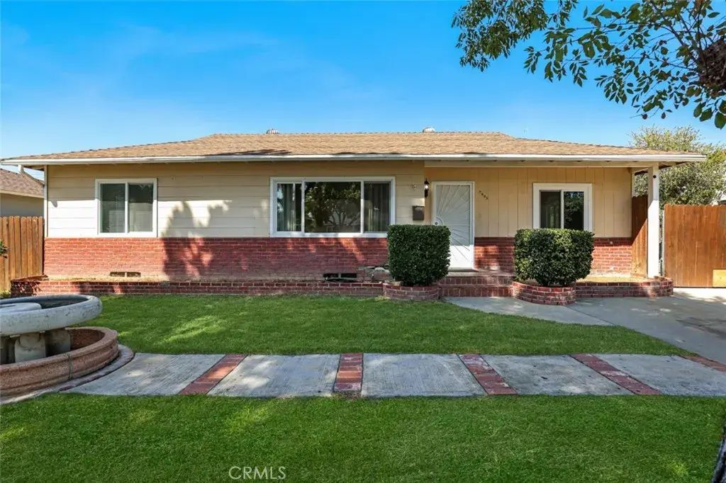 7805 Willow Avenue, Riverside