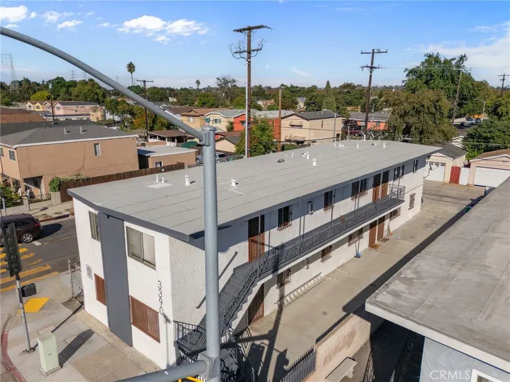 3390 Santa Fe Avenue, Long Beach