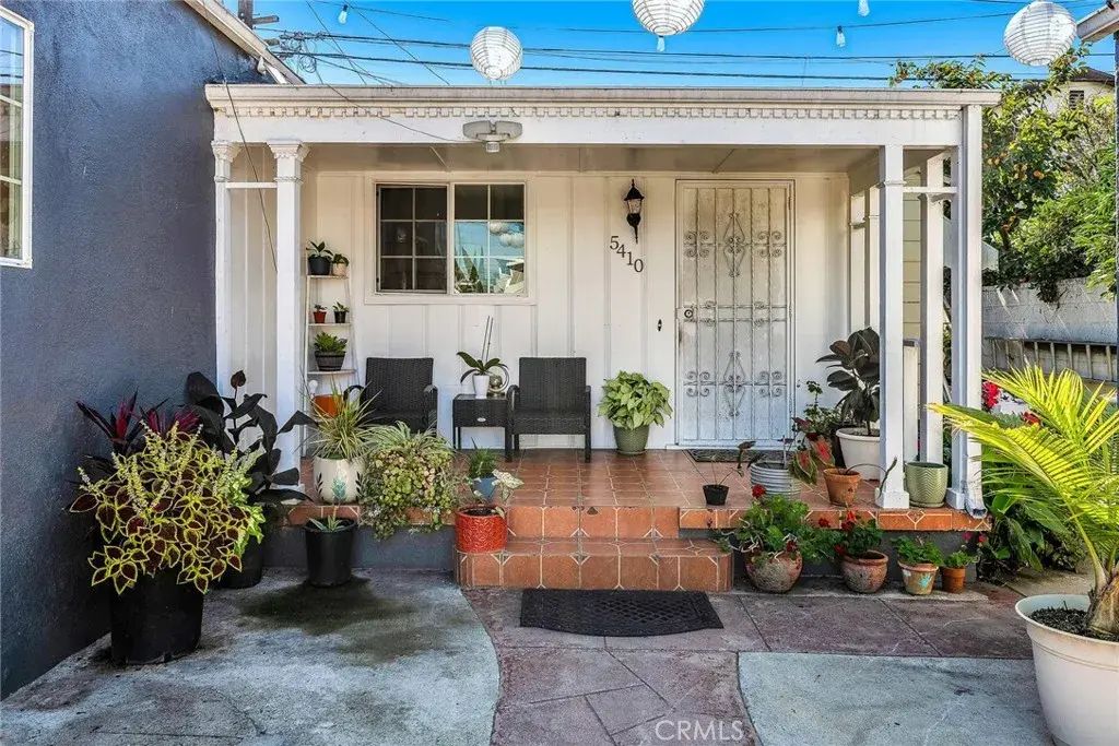 5410 Smiley, Los Angeles