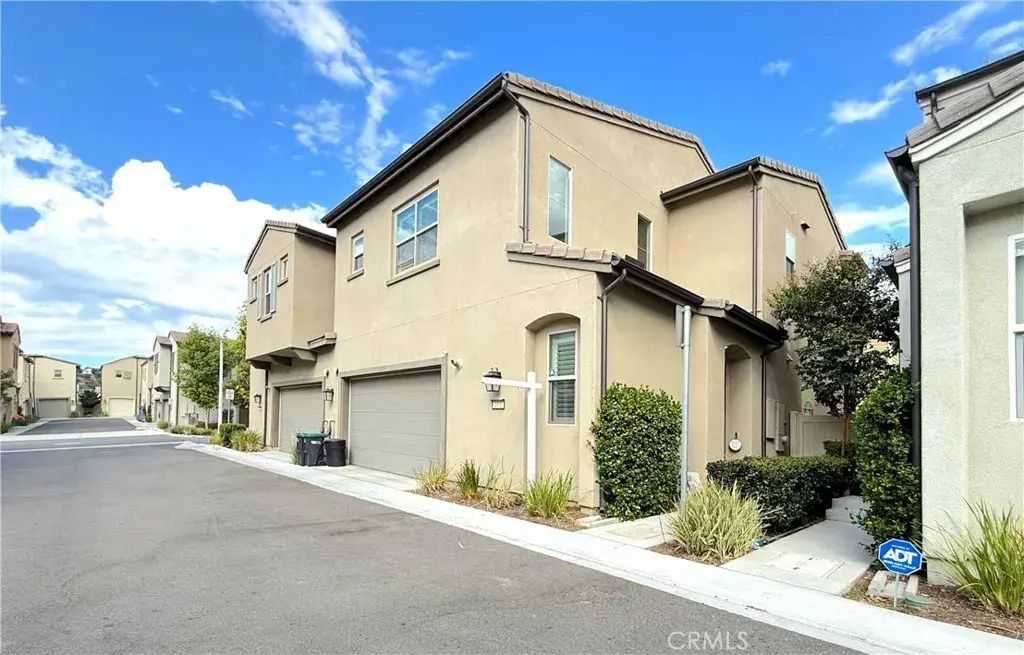 4173 Horvath 103, Corona
